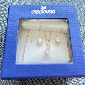 Swarovski Gold Jewelry Set with Clear Crystals